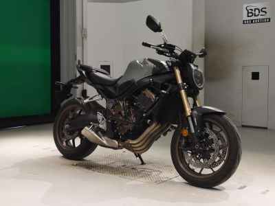 Honda CB650R E-Clutch 2025