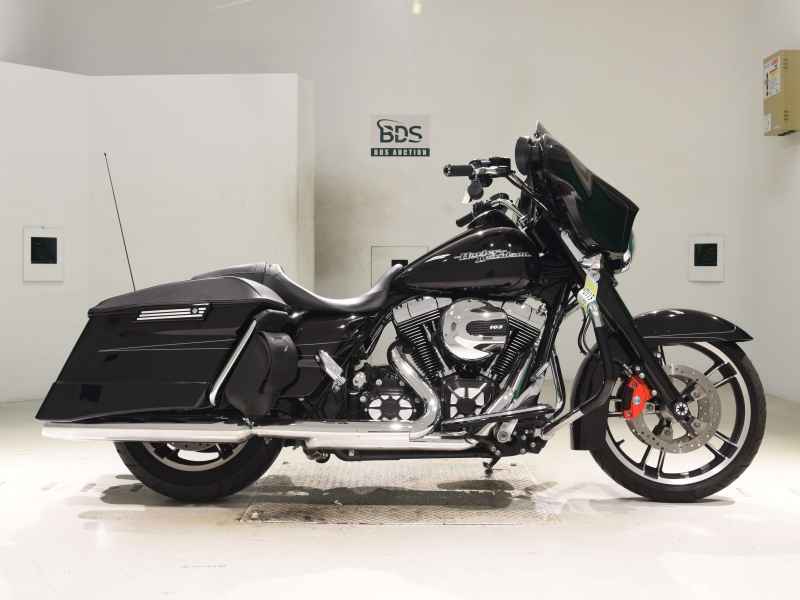 Harley-Davidson Street Glide FLHXS1690 2015