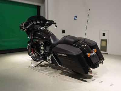 Harley-Davidson Street Glide FLHXS1690 2015