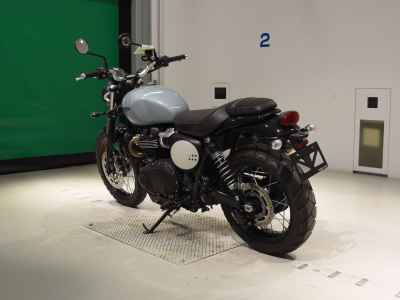 Triumph Street Scrambler 2022
