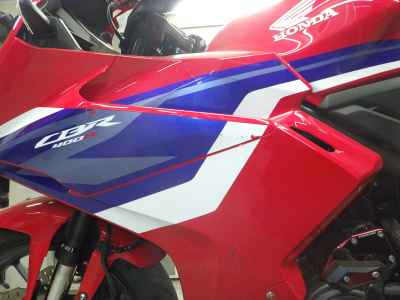 Honda CBR400R 2024