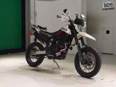 Kawasaki D-Tracker 250 X 2011