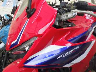 Honda CBR400R 2025
