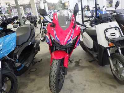 Honda CBR400R 2025