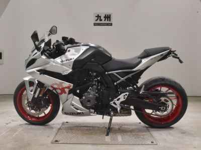 Suzuki GSX-8R 2024