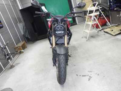 Honda CB250R 2019