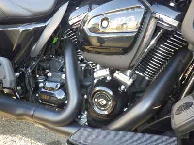 Harley-Davidson Electra Glide FLHTCU1870 Trike 2025