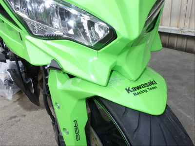 Kawasaki Ninja ZX-25R 2022