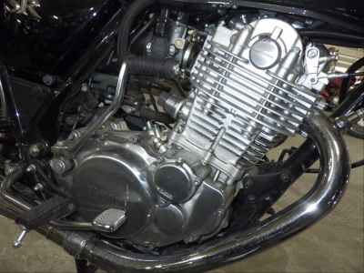 Yamaha SR400 2022