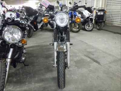 Yamaha SR400 2022