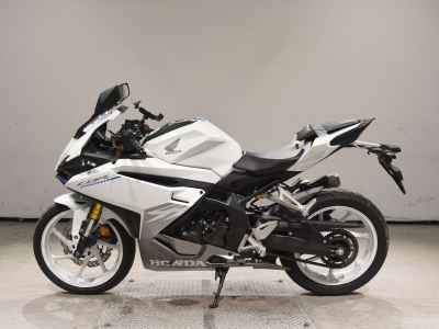 Honda CBR250RR 2023