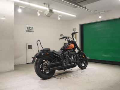 Harley-Davidson Street Bob FXBBS1870 2024