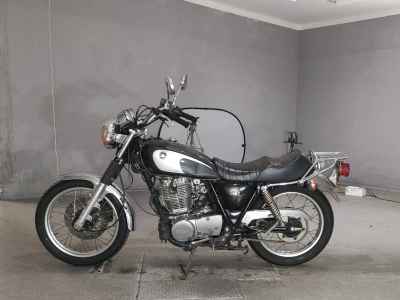 Yamaha SR400 2021