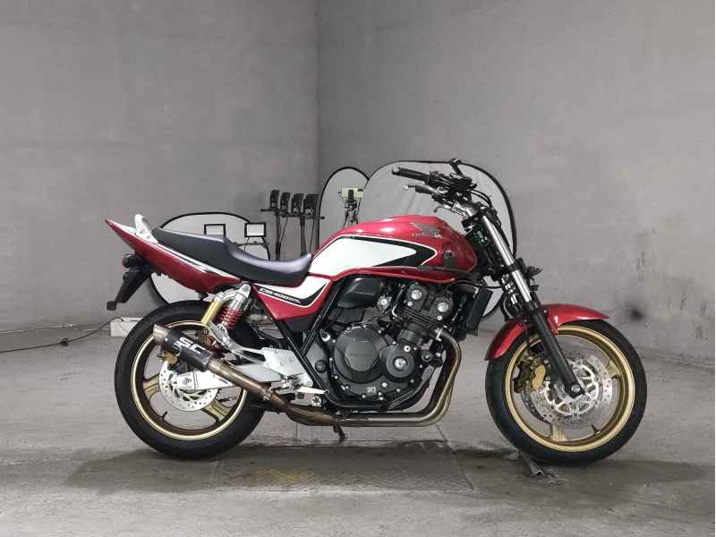 Honda CB400 Super Boldor 2014
