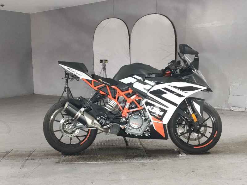 KTM RC 390 2021
