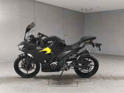 Kawasaki Ninja 400 2023