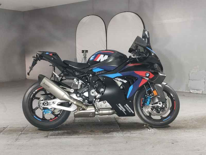 BMW M1000RR 2025