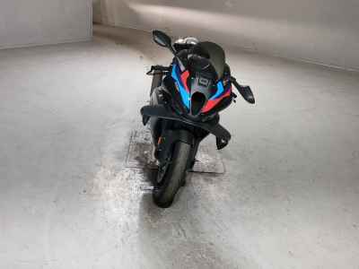 BMW M1000RR 2025