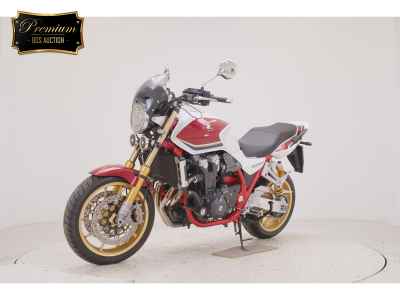 Honda CB1300SF 2024