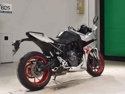 Suzuki GSX-8R 2024