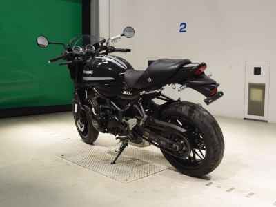 Kawasaki Z900RS Cafe 2021