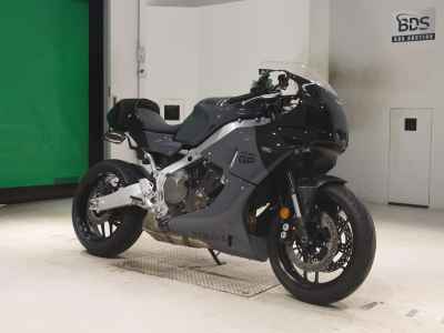 Yamaha XSR900 GP 2024