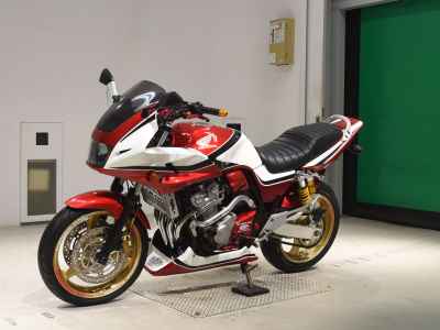 Honda CB400 Super Boldor 2010