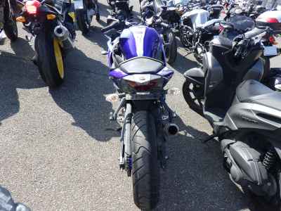 Yamaha YZF-R25 2015