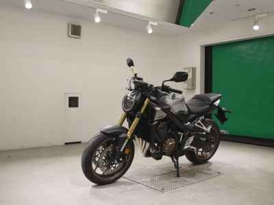 Honda CB650R E-Clutch 2025