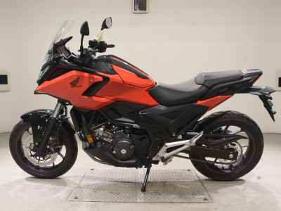 Honda NC750X DCT 2025