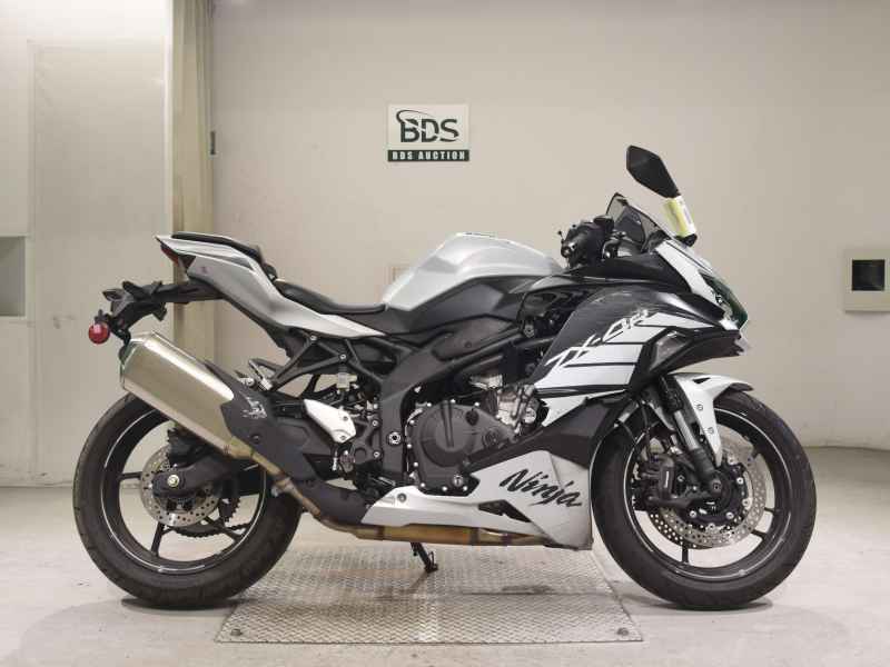 Kawasaki Ninja ZX-4R 2025