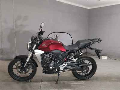 Honda CB250R 2018