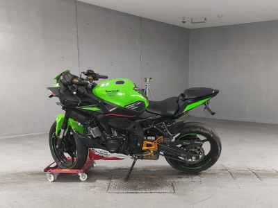 Kawasaki Ninja ZX-25R 2022