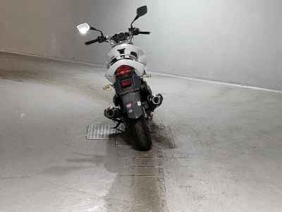 Suzuki GSR250