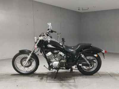 Suzuki Intruder 250LC