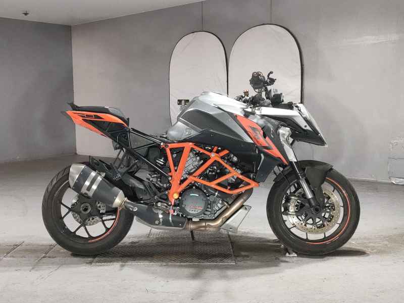 KTM 1290 Super Duke GT 2016