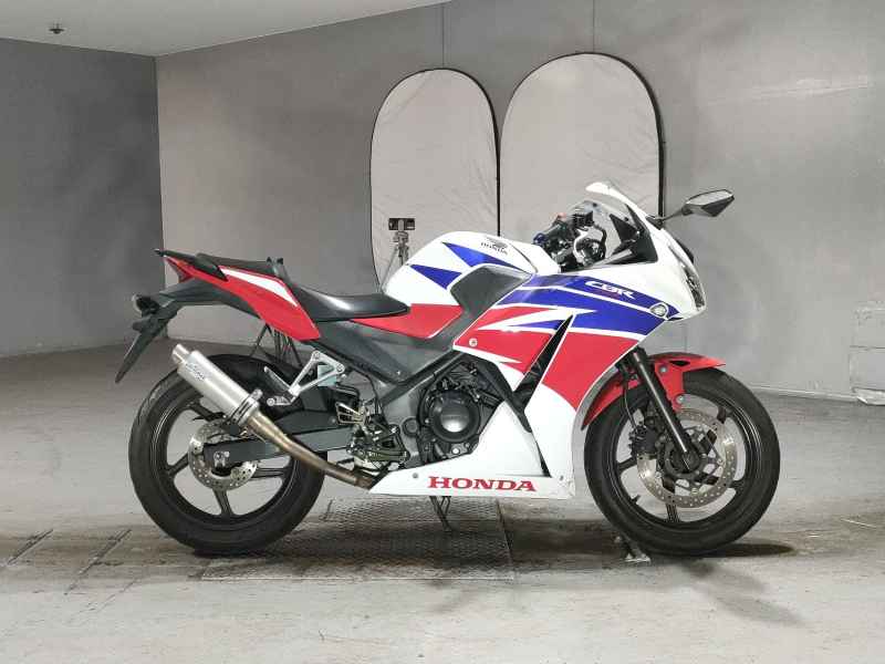 Honda CBR250R 2015