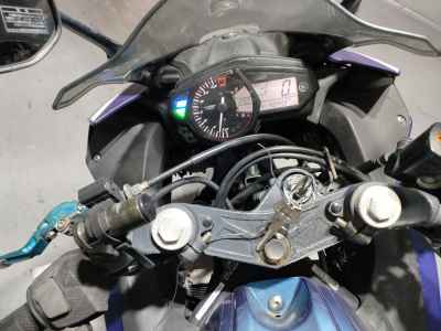 Yamaha YZF-R25 2015