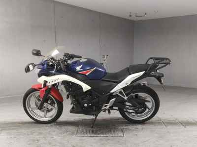 Honda CBR250R 2011