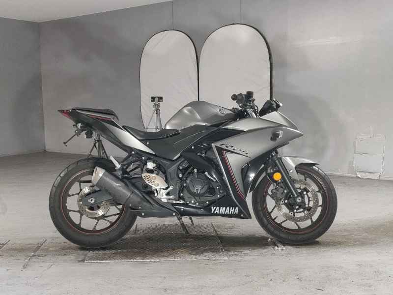 Yamaha YZF-R25 2016