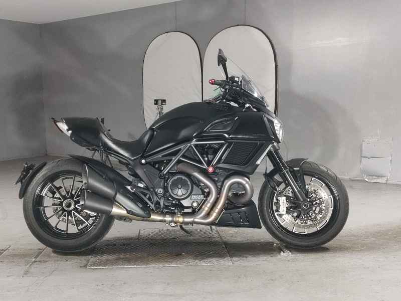 Ducati Diavel 2014