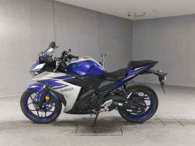 Yamaha YZF-R25 2015