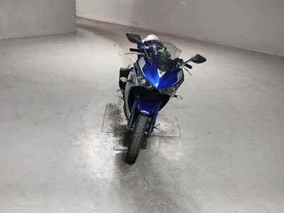 Yamaha YZF-R25 2015
