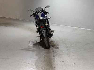 Yamaha YZF-R25 2015