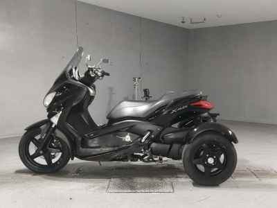 Yamaha XMAX 250