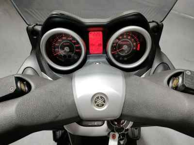 Yamaha XMAX 250