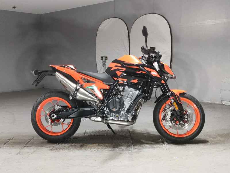 KTM 890 Duke 2023