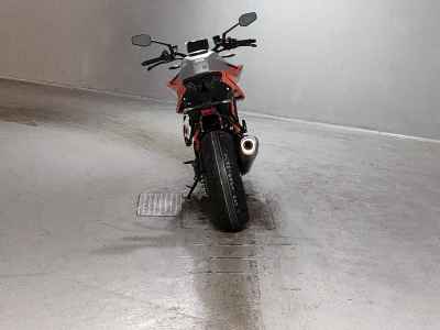 KTM 1290 Super Duke R 2023