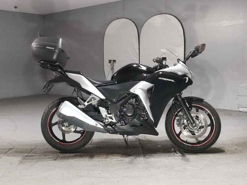 Honda CBR250R 2011