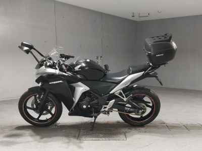 Honda CBR250R 2011